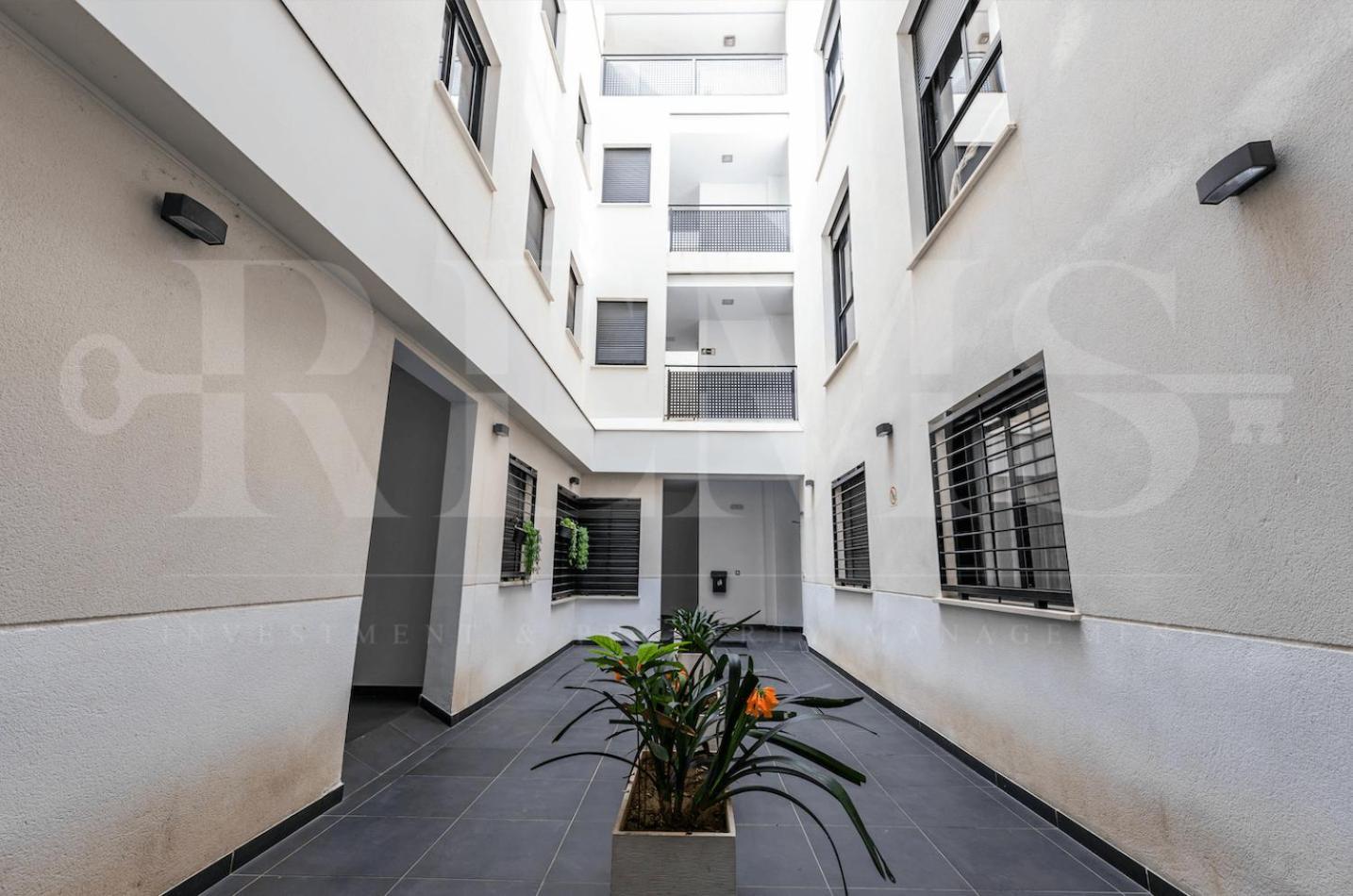 Industrial Studio In The City Center By Rems مالقة المظهر الخارجي الصورة
